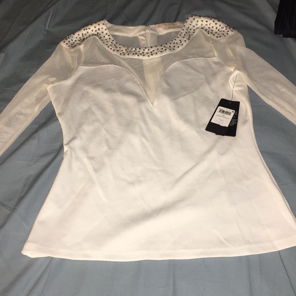 Guess cream colored shirt